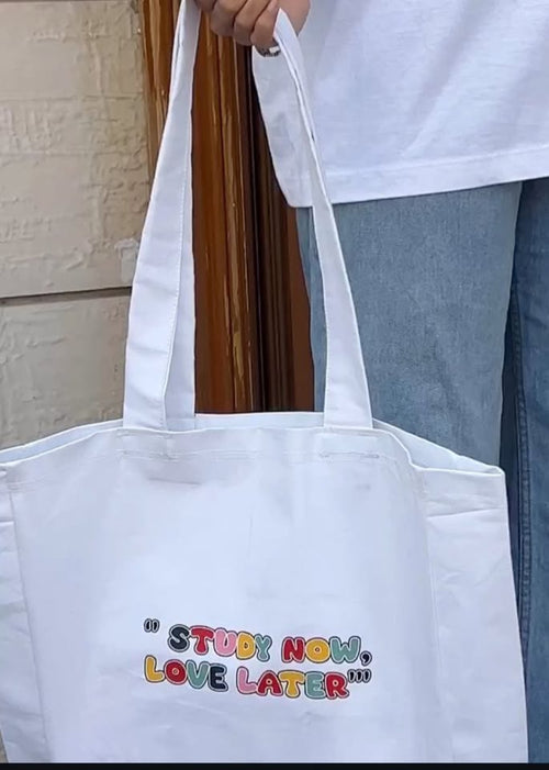 Sturdy & Studious oversized T-Shirt